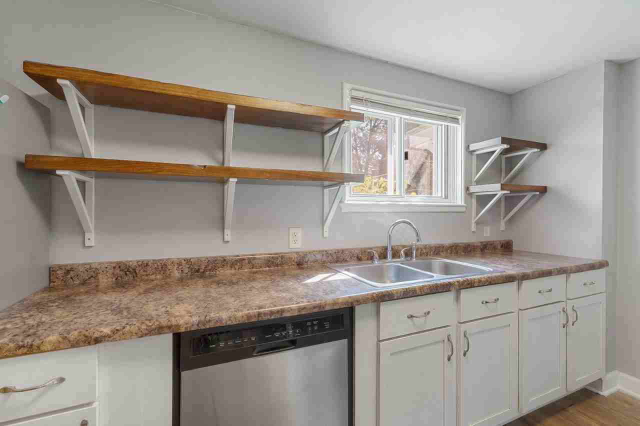 5594 Butternut Ct - Photo 5 of 14