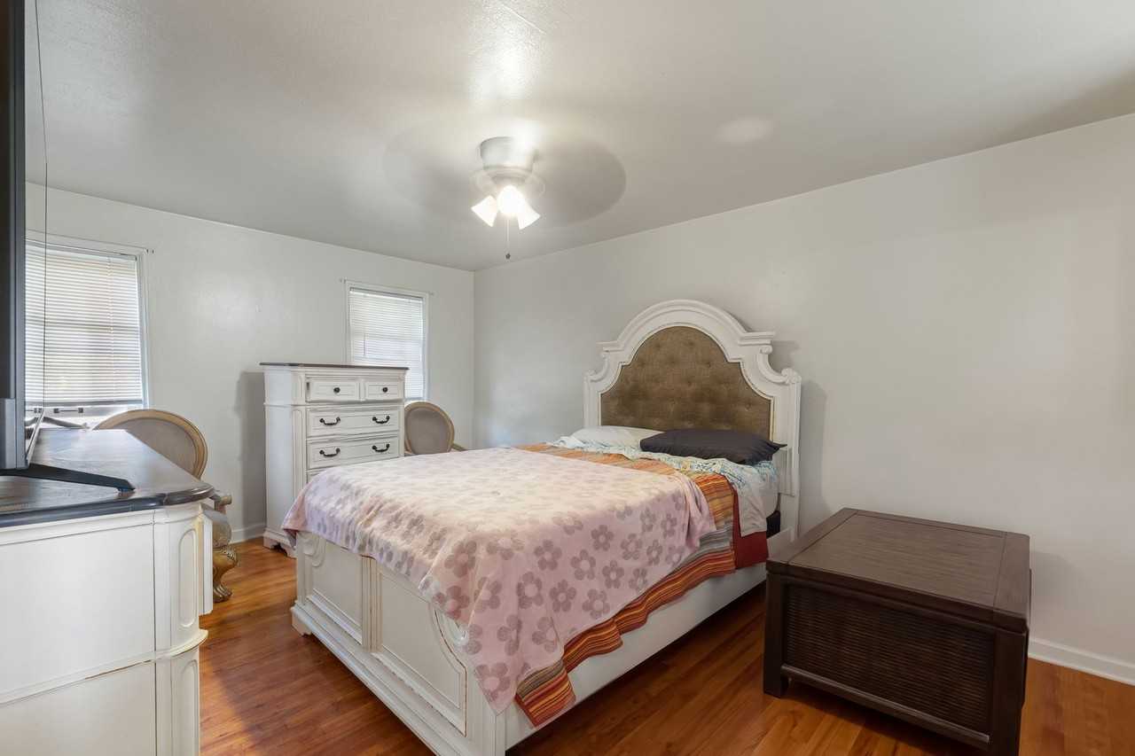 5594 Butternut Ct - Photo 7 of 14