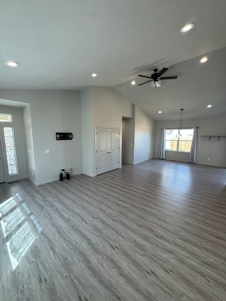 4609 Langdon St - Photo 4 of 18