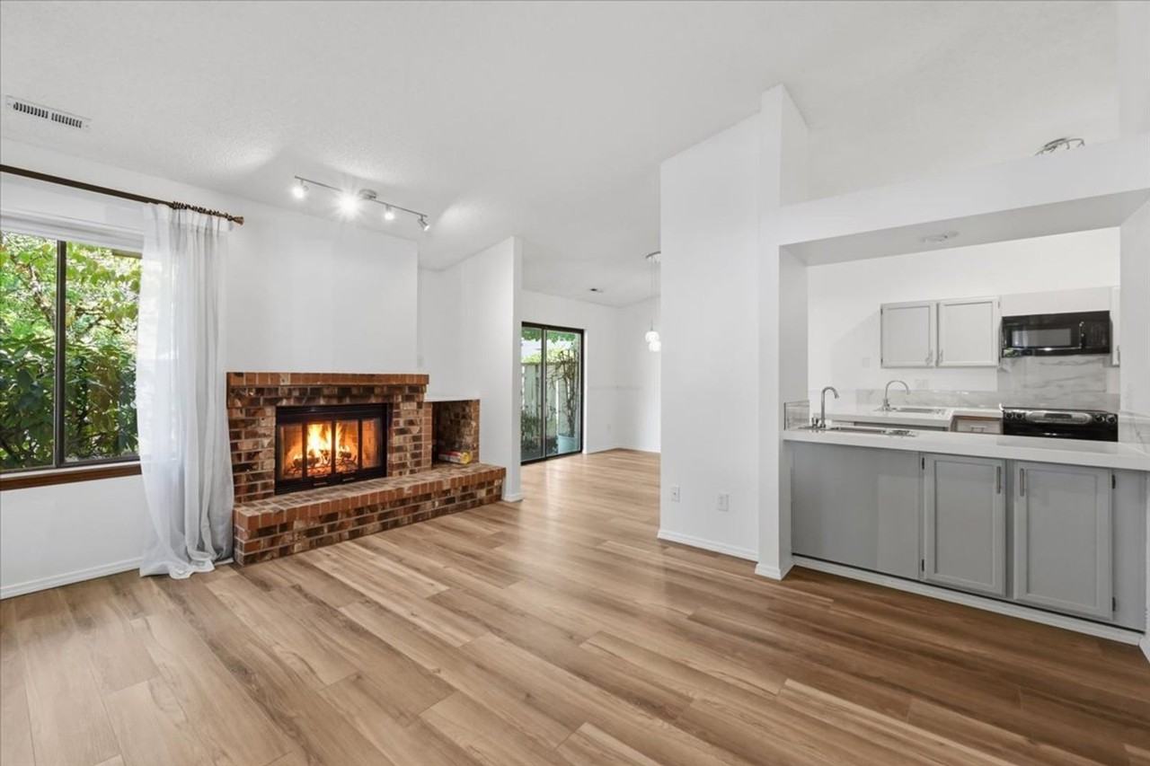 16006 Village Green Dr #A - Photo 5 of 20