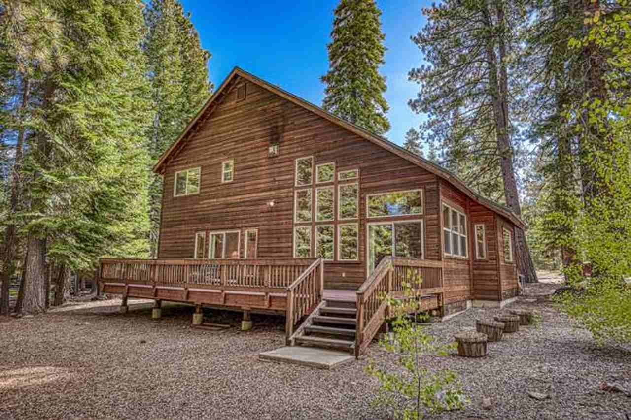11400 Thelin Dr - Photo 4 of 39