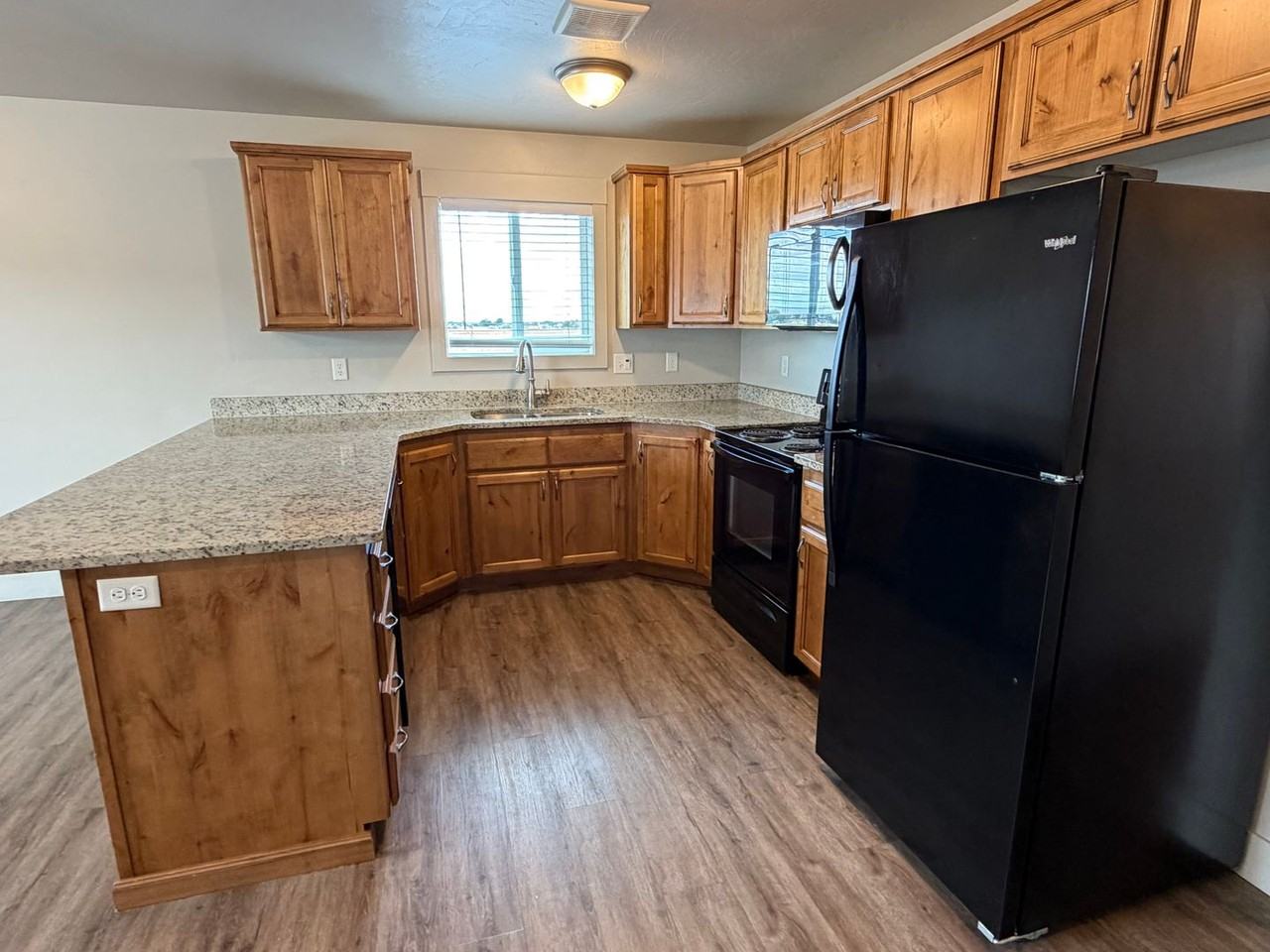 704 Caribou St #3 - Photo 3 of 11