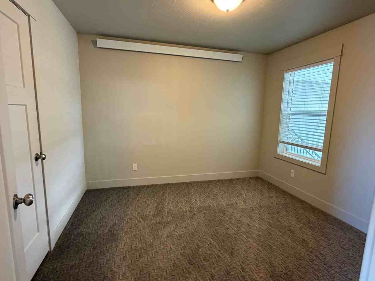 704 Caribou St #3 - Photo 5 of 11