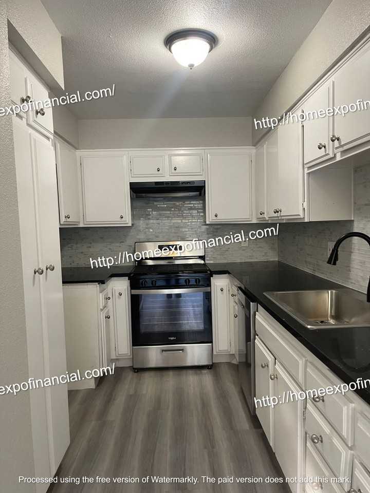 8350 Spring Desert Pl - Photo 6 of 21