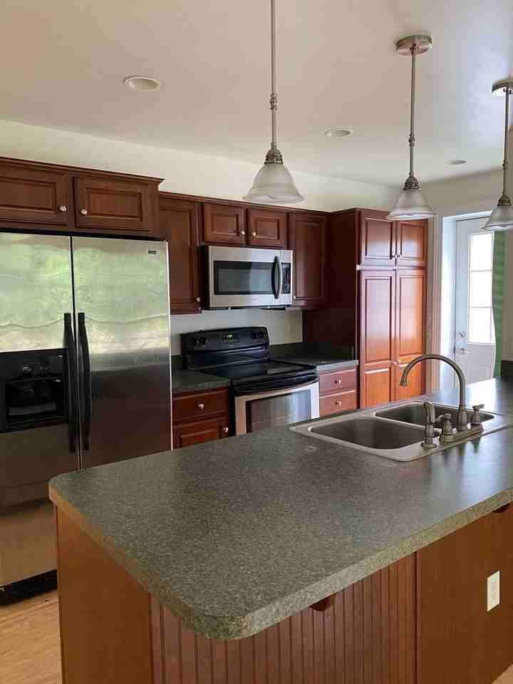 1721 Jefferson Park Ave - Photo 3 of 7