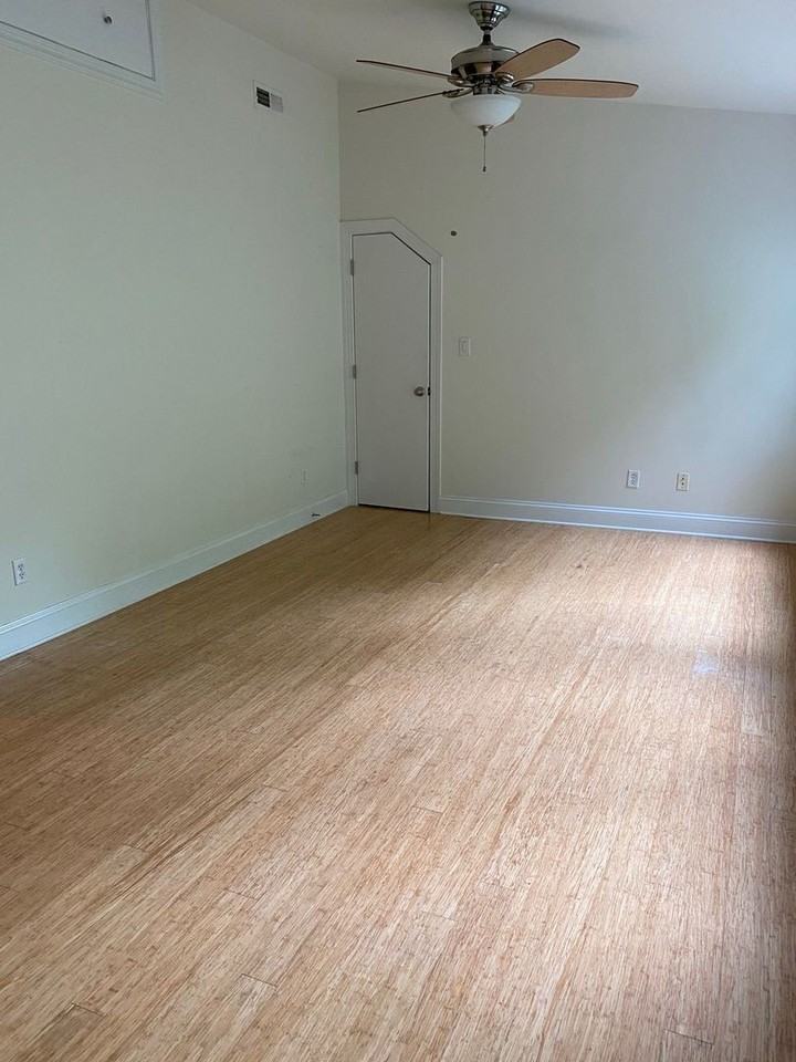 1721 Jefferson Park Ave - Photo 5 of 7