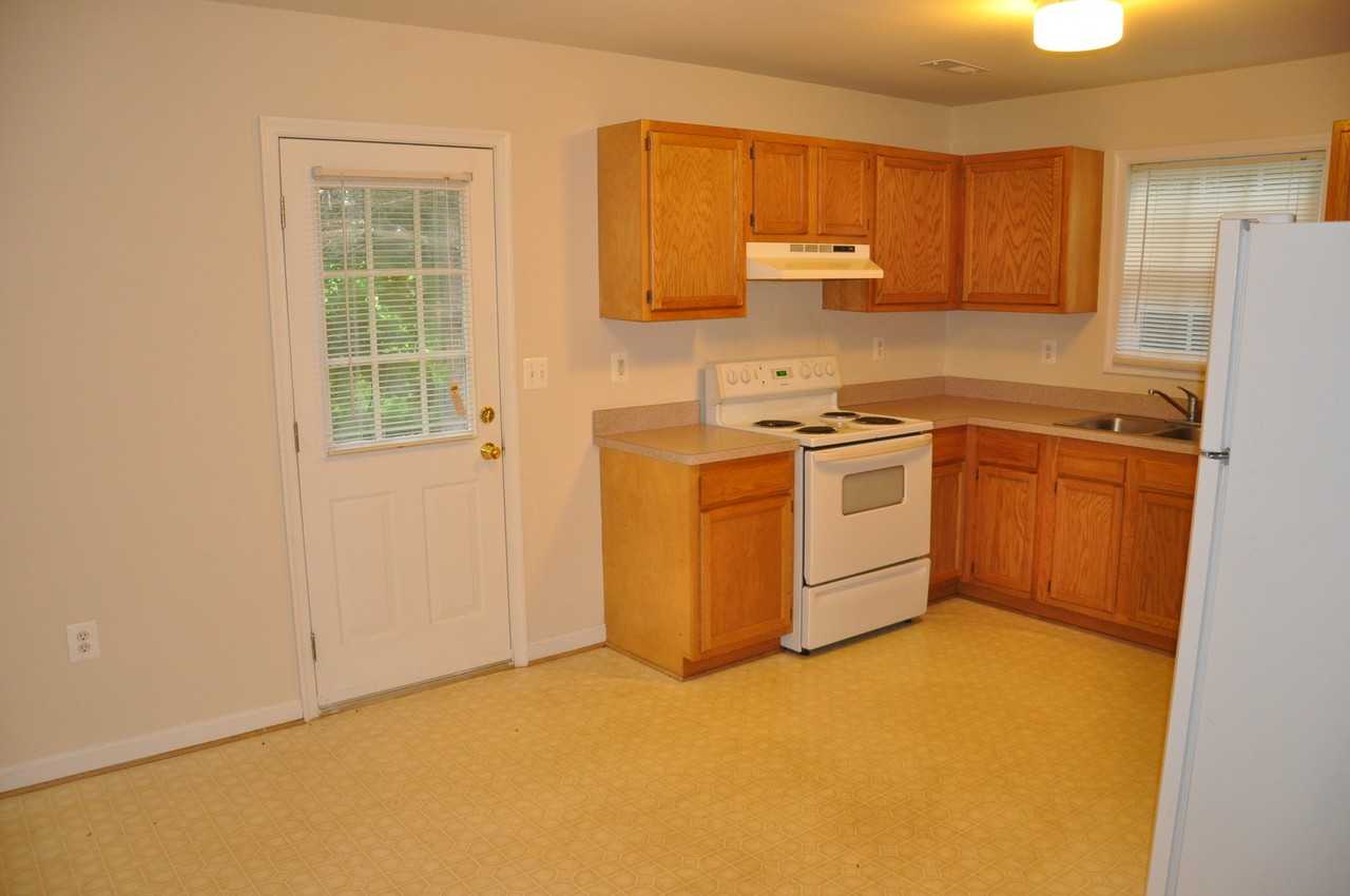188 Aberdeen Dr - Photo 3 of 18