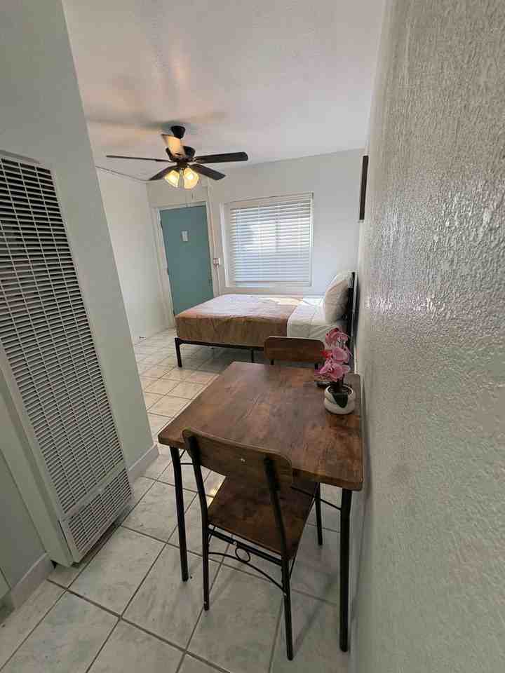 78th Street Apartments - Photo 3 of 27