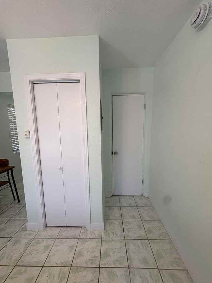 78th Street Apartments - Photo 4 of 27