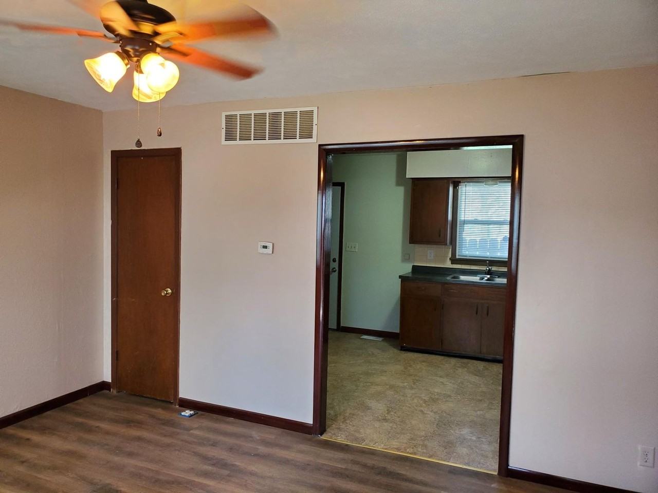1616 S Santa Fe St #B - Photo 4 of 17
