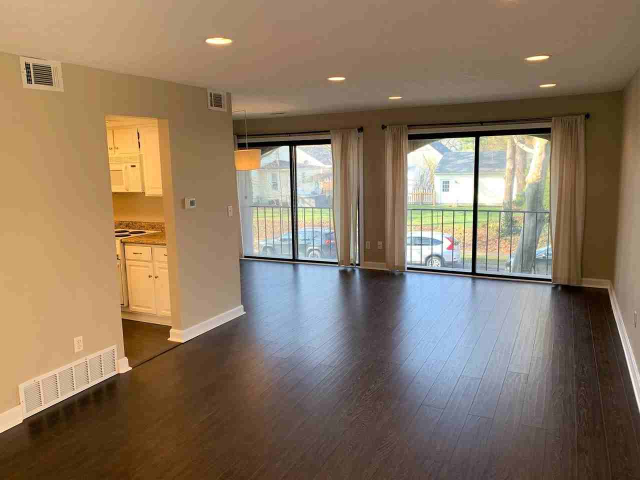 1226 Ashland Ave - Photo 5 of 15