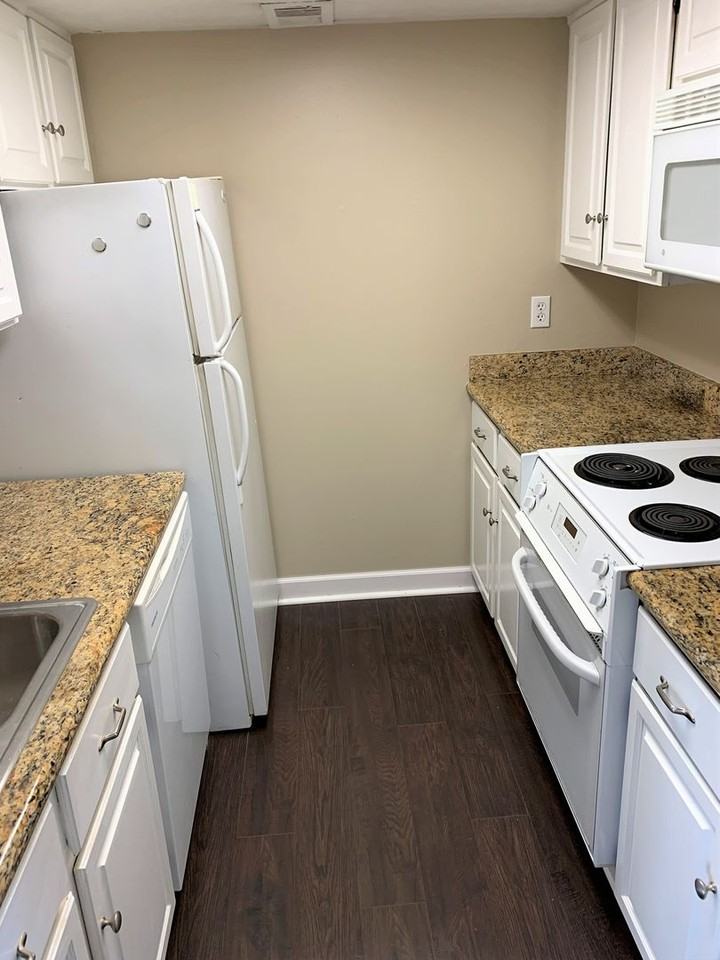 1226 Ashland Ave - Photo 6 of 15