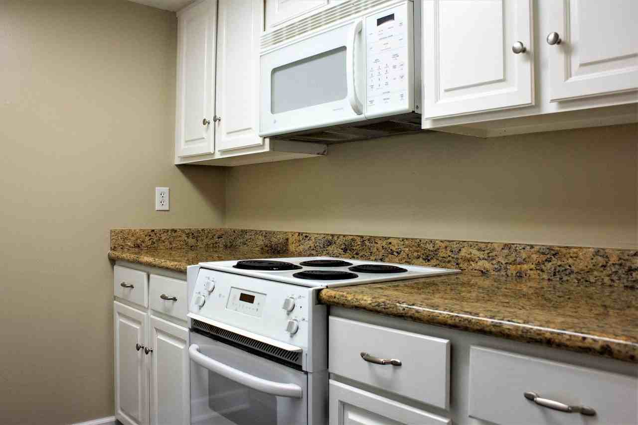 1226 Ashland Ave - Photo 7 of 15