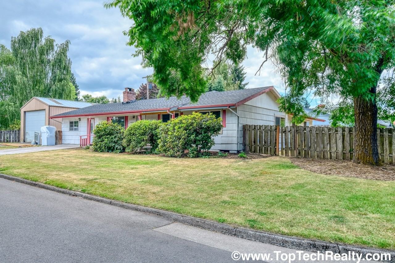 14390 Sw Furlong Way - Photo 2 of 35