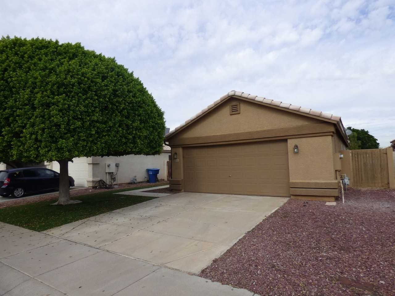 10454 W Pasadena Ave - Photo 3 of 14