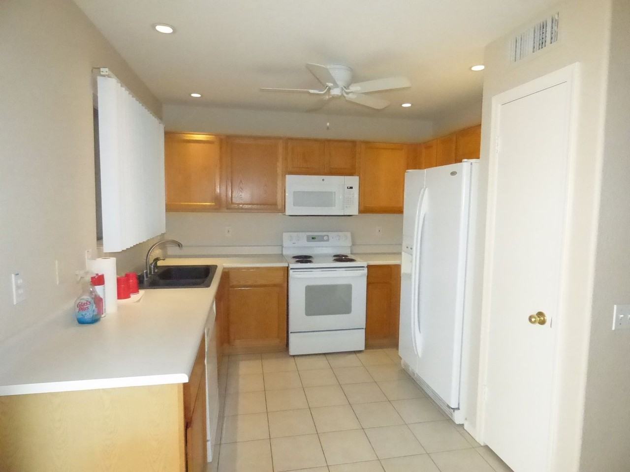 10454 W Pasadena Ave - Photo 6 of 14