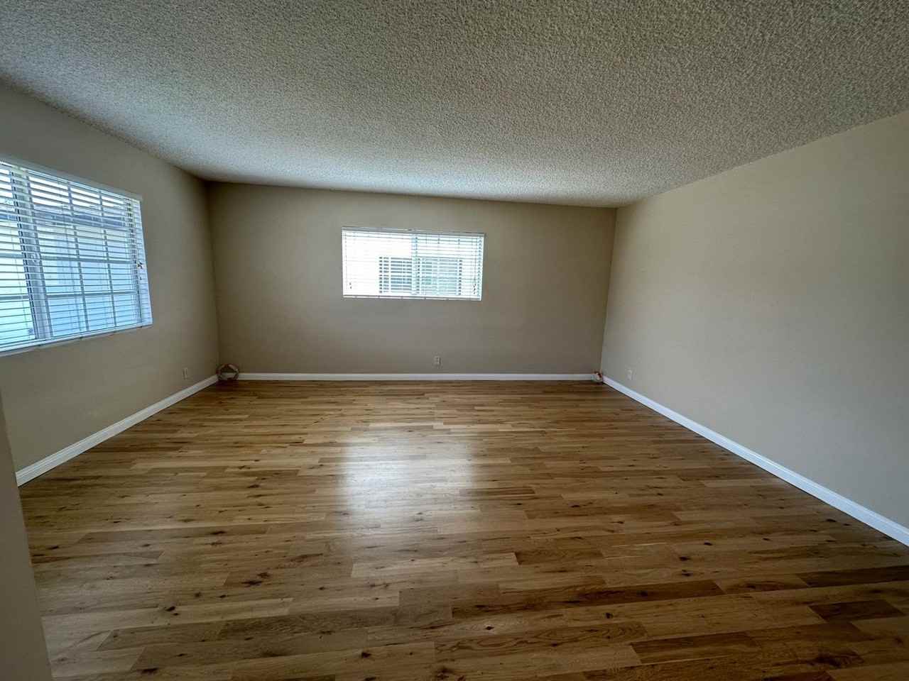 23740 Welby Way - Photo 2 of 24