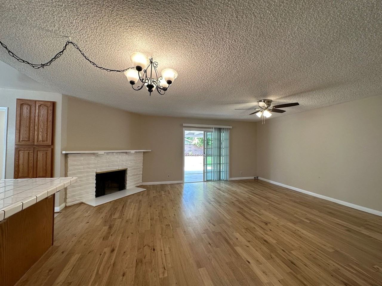 23740 Welby Way - Photo 4 of 24