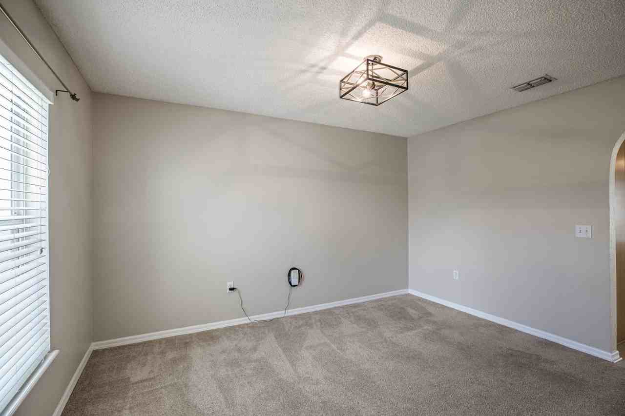 1866 Hornsey Ct - Photo 7 of 31