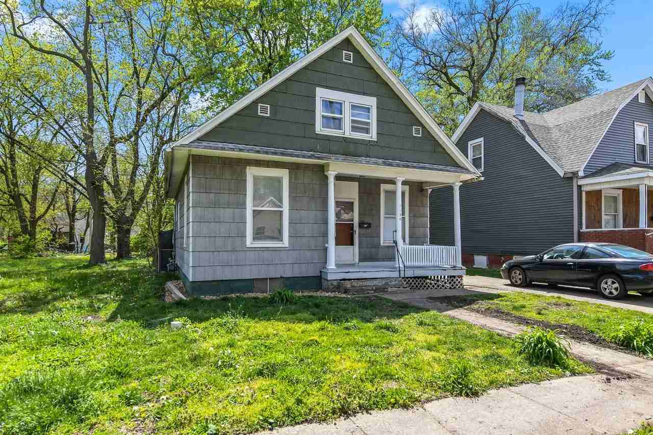 1130 E Cedar St - Photo 3 of 31