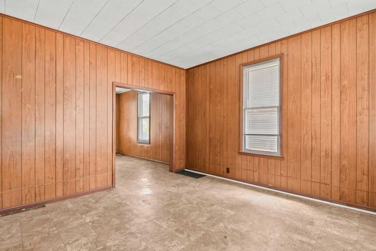 1130 E Cedar St - Photo 4 of 31