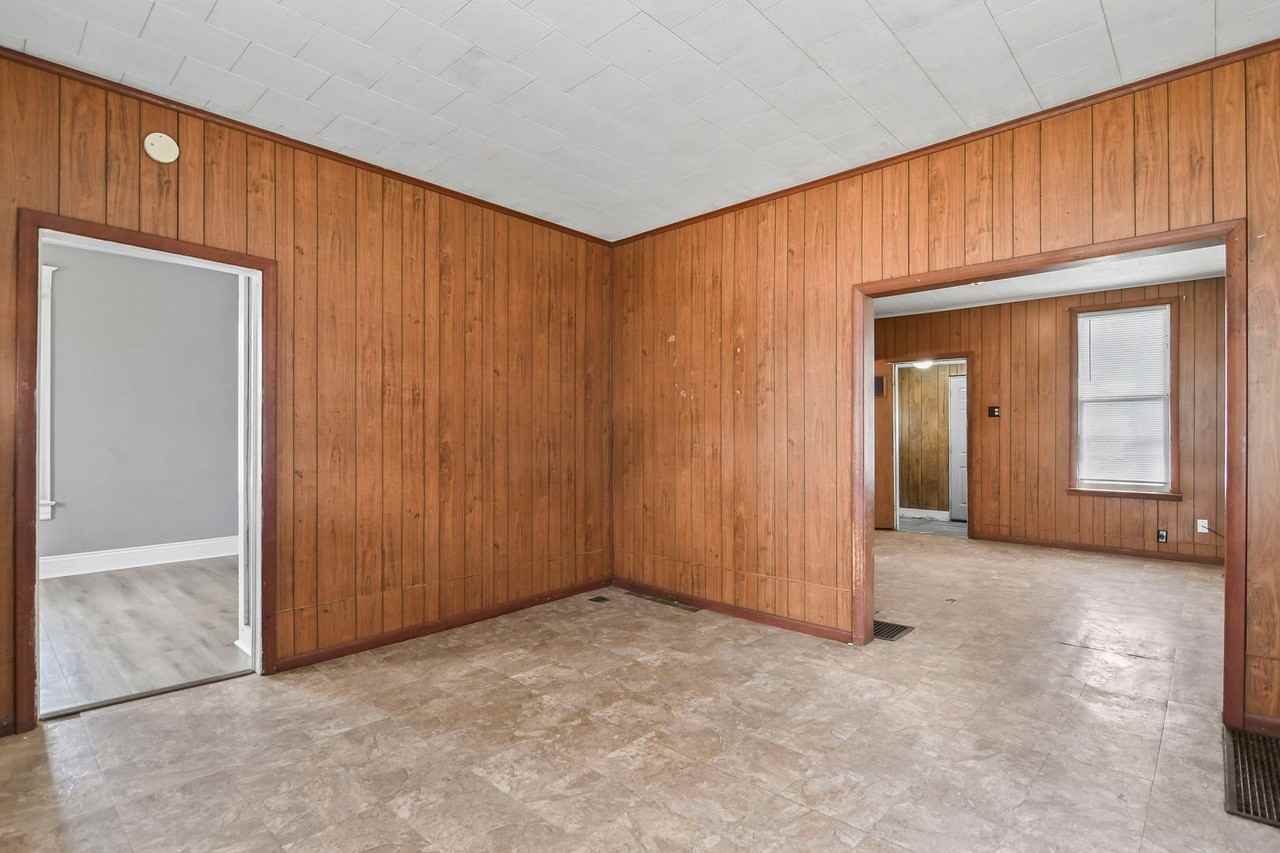 1130 E Cedar St - Photo 5 of 31