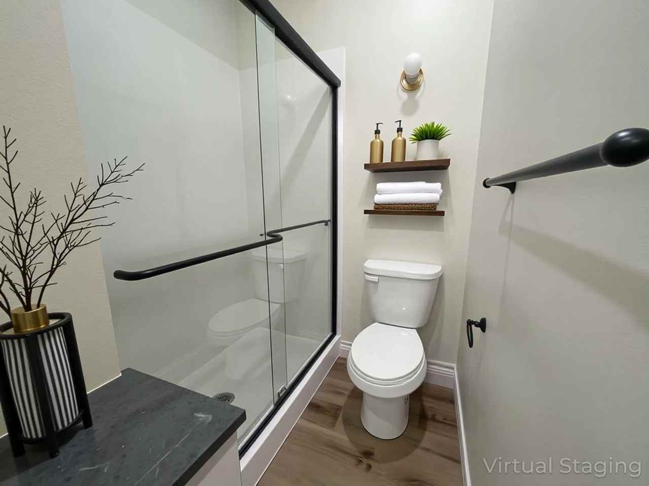 750 Windsor Ct #103 - Photo 3 of 8