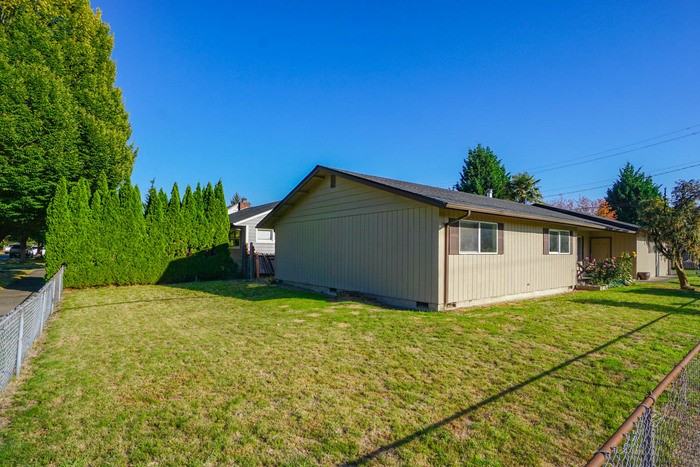 1168 30th Ave - Photo 5 of 38