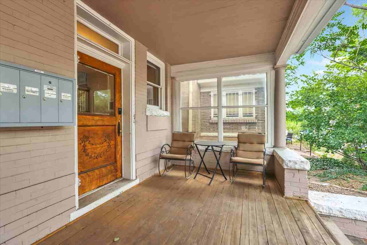 1225 N Clarkson St #2 - Photo 4 of 38