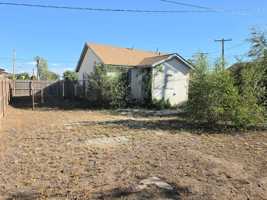 featured image of 604 W University Dr