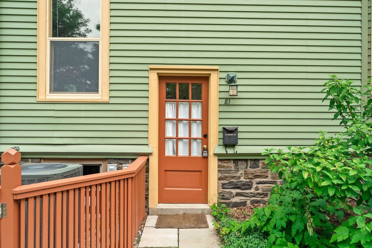 81 Moore St - Photo 6 of 19