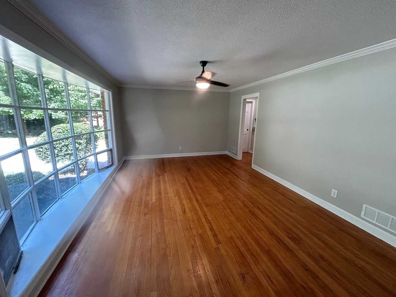 26 Nob Hill Rd - Photo 5 of 40