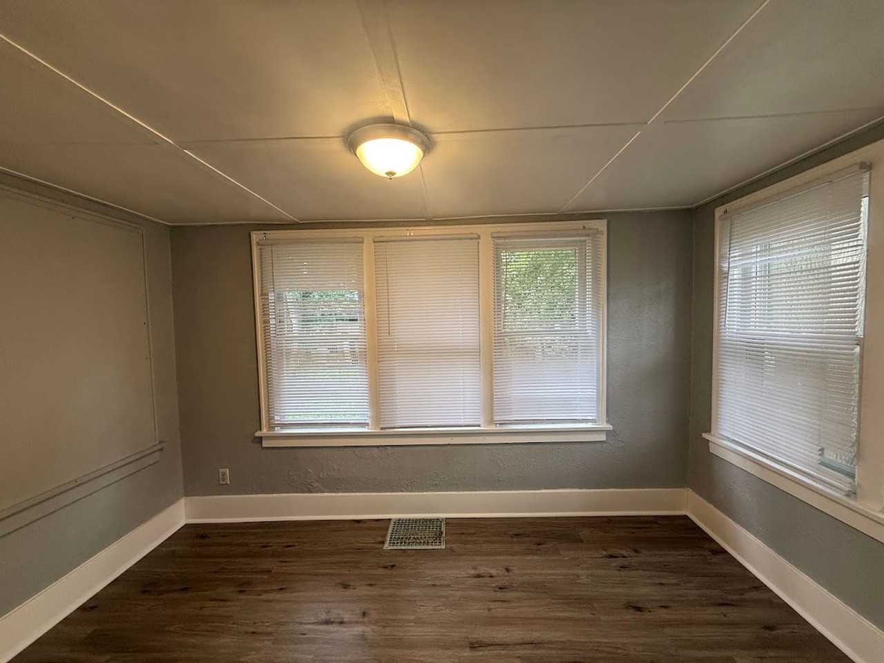 749 Columbus Ave - Photo 4 of 11