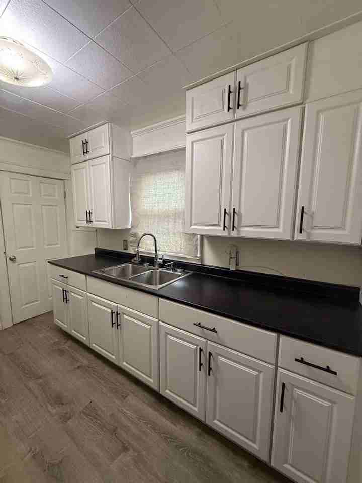749 Columbus Ave - Photo 7 of 11