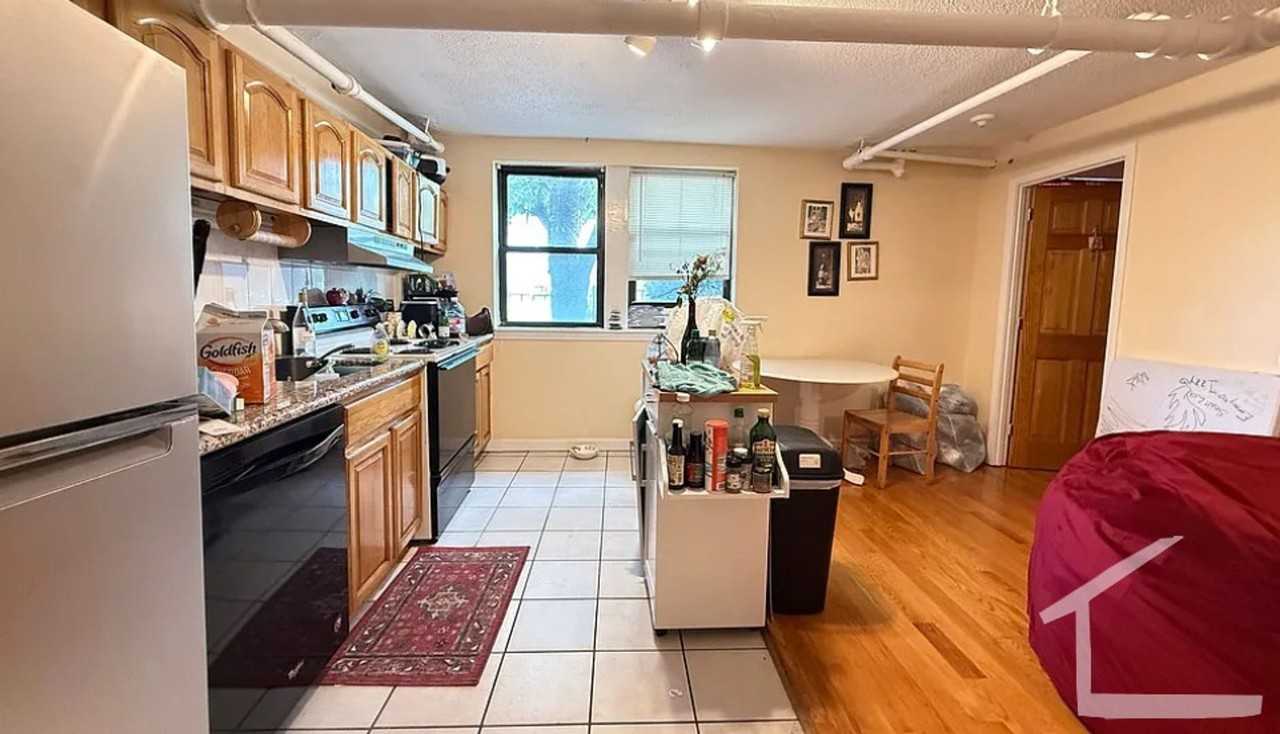 313 Summit Ave