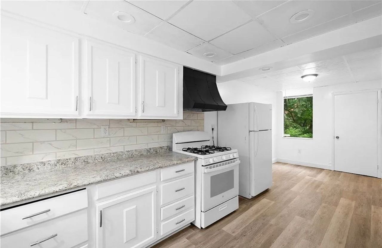 106 Carrick Ave - Photo 6 of 12
