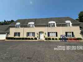featured image of 501 Belvedere Dr #5