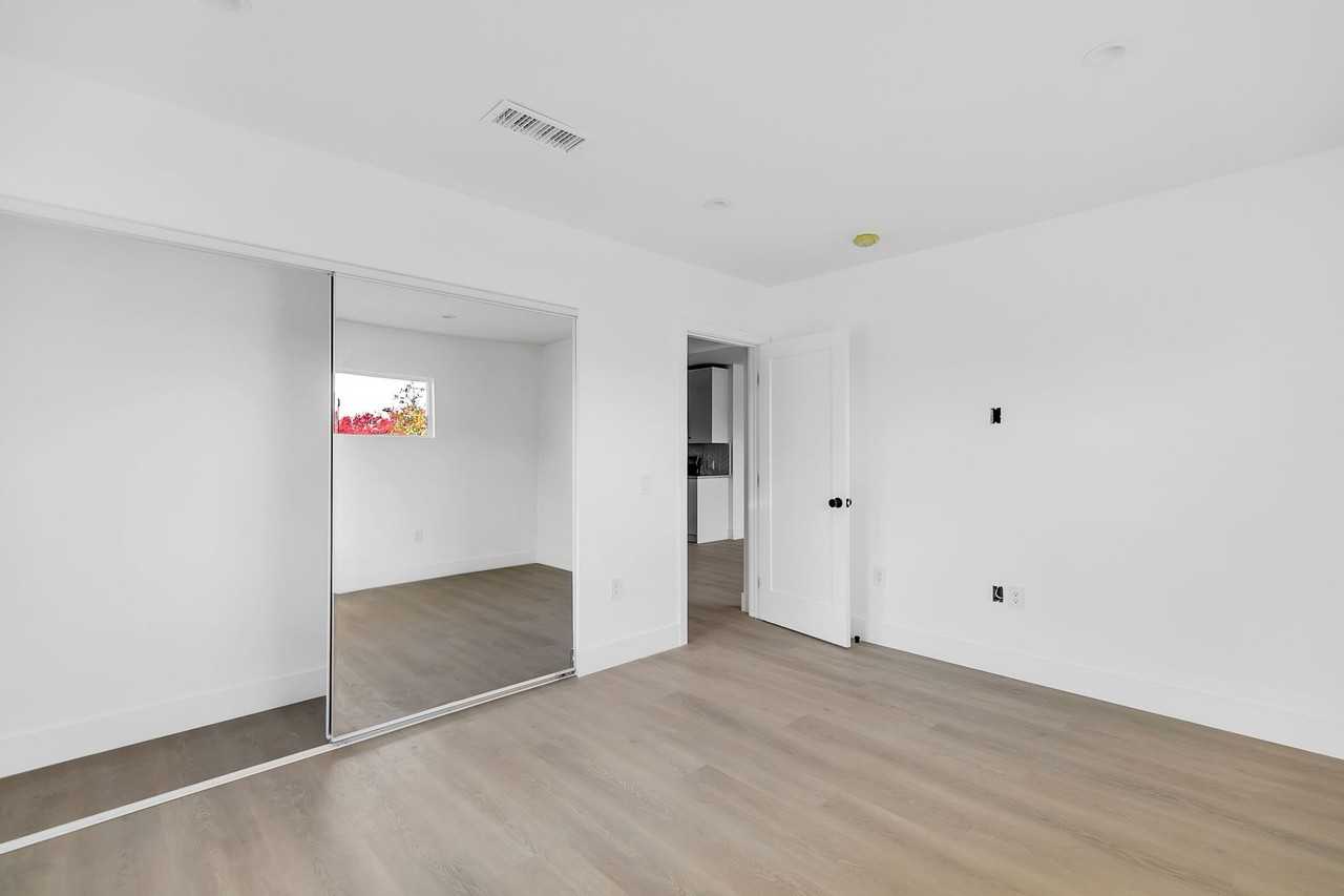 Modern 1 & 2 Beds in Vibrant Hollywood: 5606 Lexington Offers Gated Entry & In - Photo 7 of 12