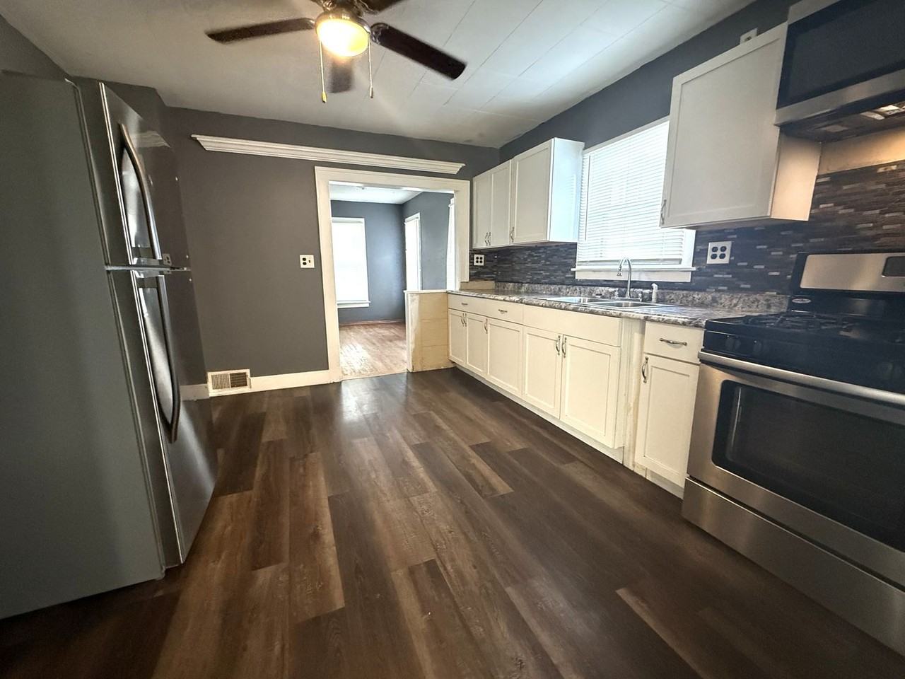 2310 3rd St - Photo 2 of 19