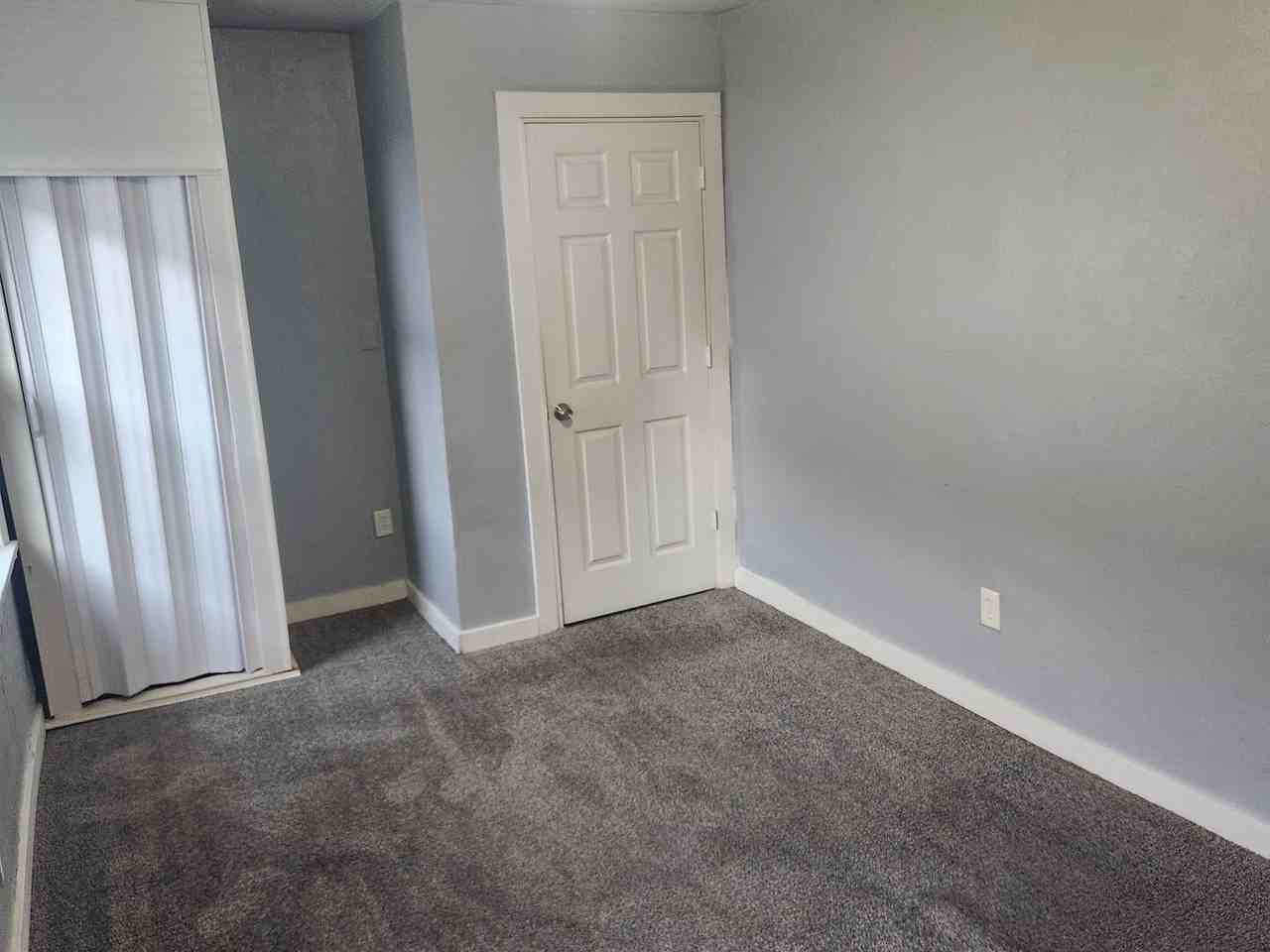 650 Stevenson Ave - Photo 6 of 11
