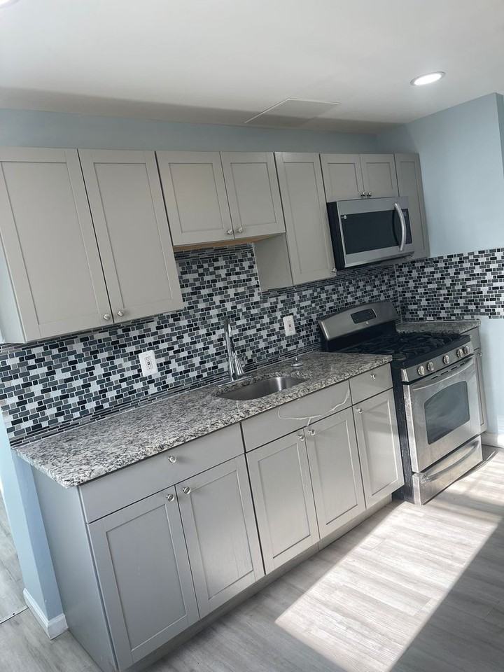 112 Staley Ave - Photo 6 of 29