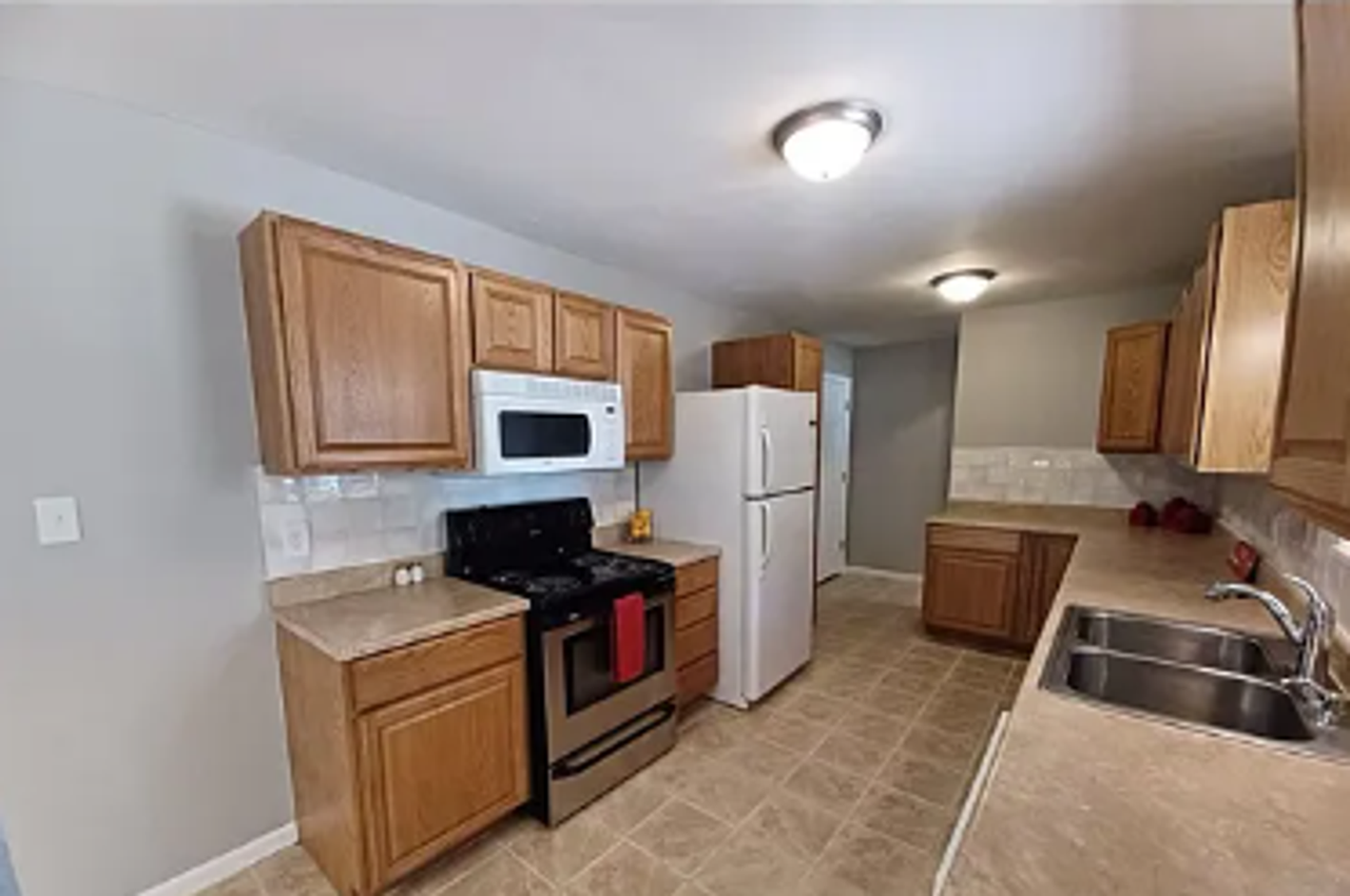 512 Alpine St #2 - Photo 2 of 7