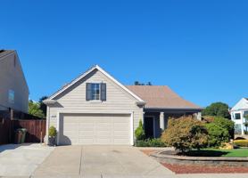 featured image of 1095 Crescent Dr