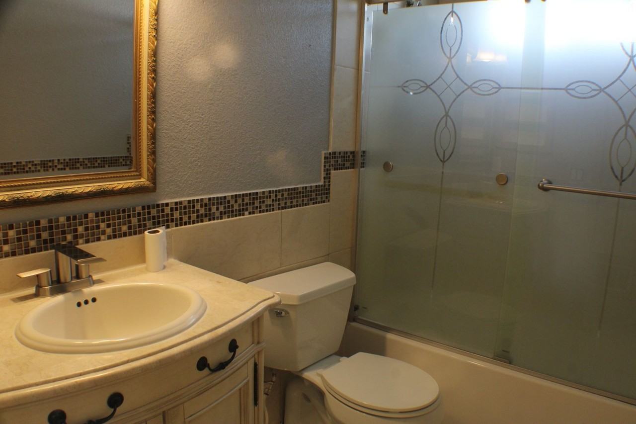 6244 Kings Bridge Dr - Photo 7 of 21