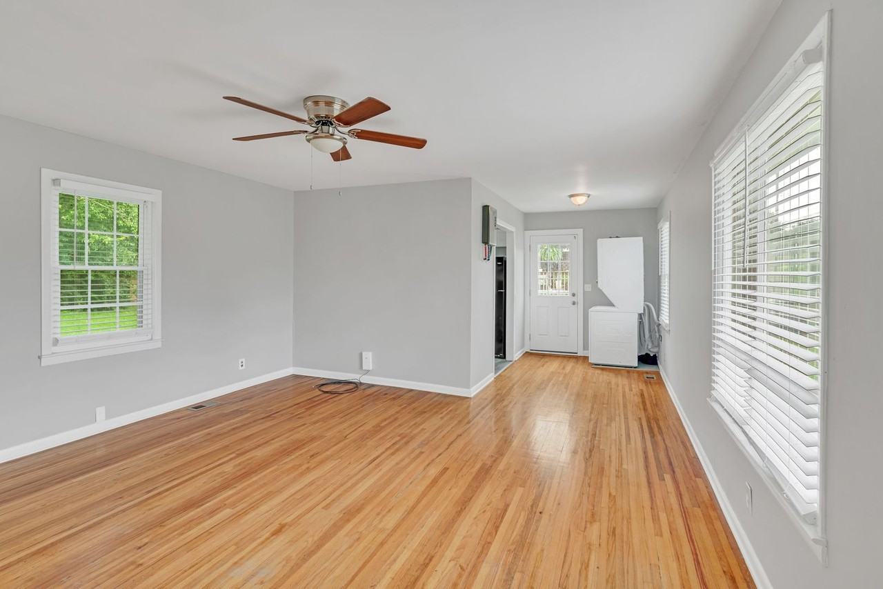 4010 Liberty St - Photo 2 of 21