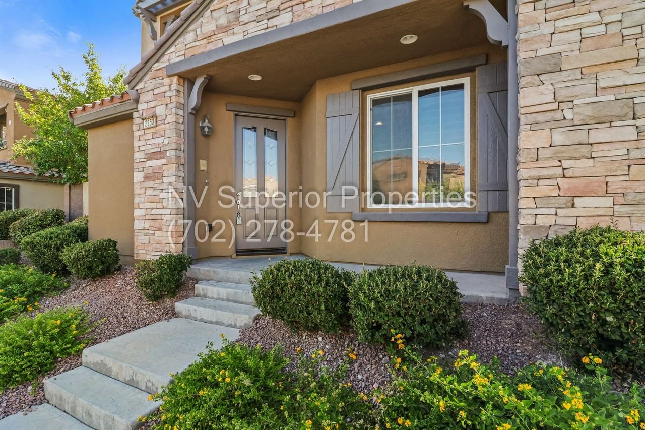 2253 Aragon Canyon St - Photo 3 of 50
