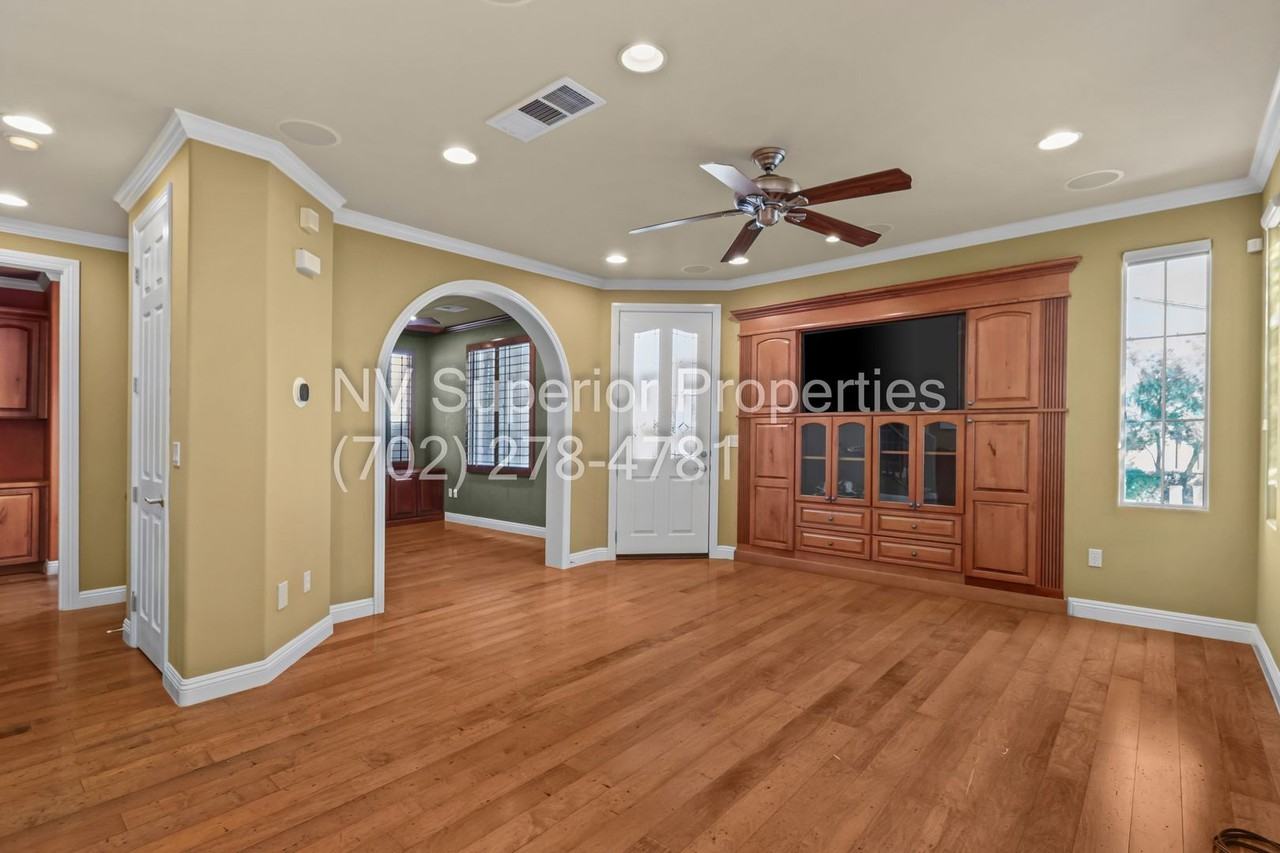2253 Aragon Canyon St - Photo 5 of 50