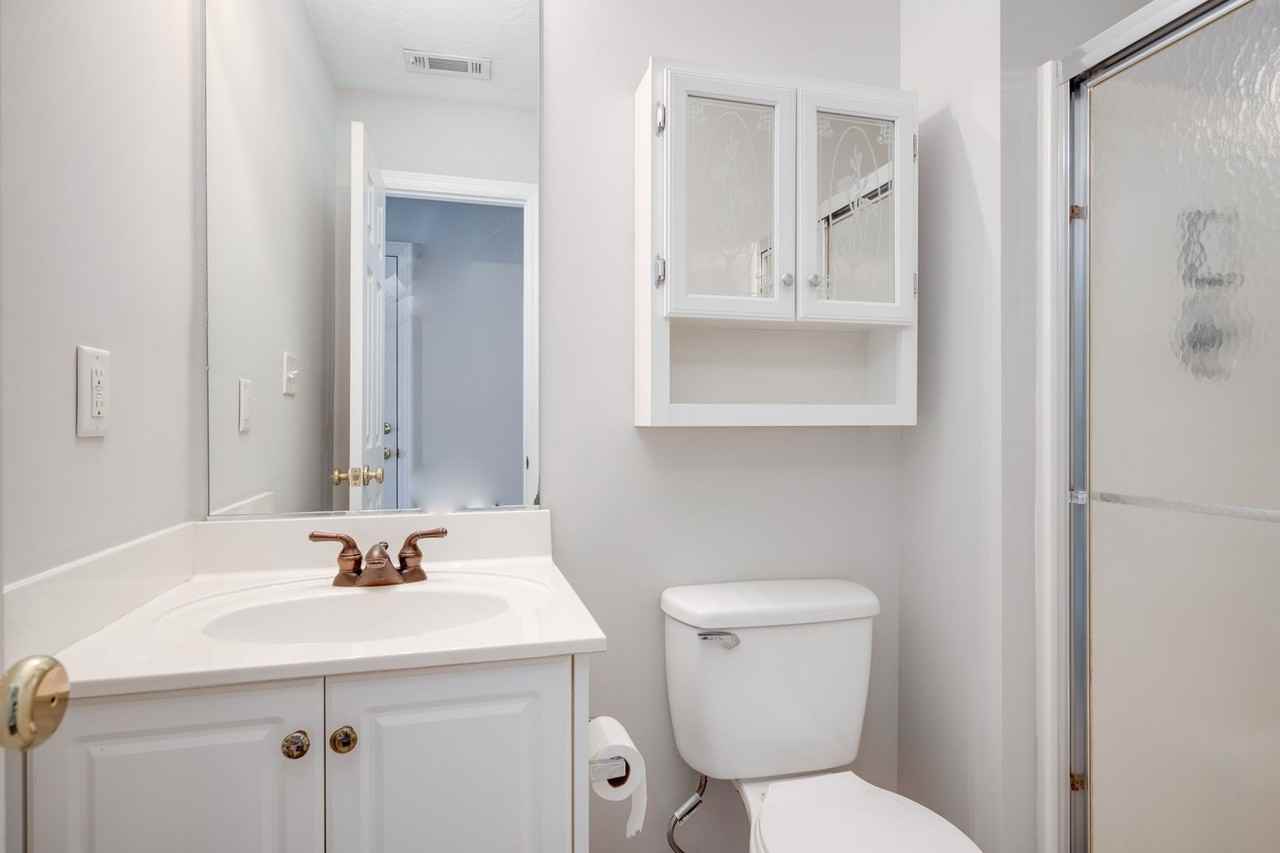 313 Whitney Pl - Photo 7 of 29