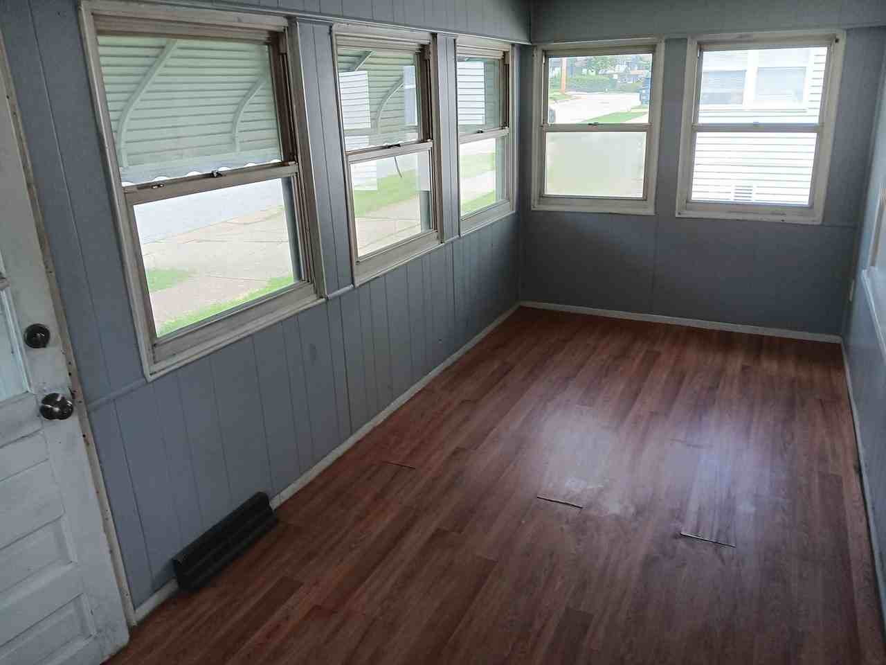 2277 5th St Sw - Photo 2 of 11