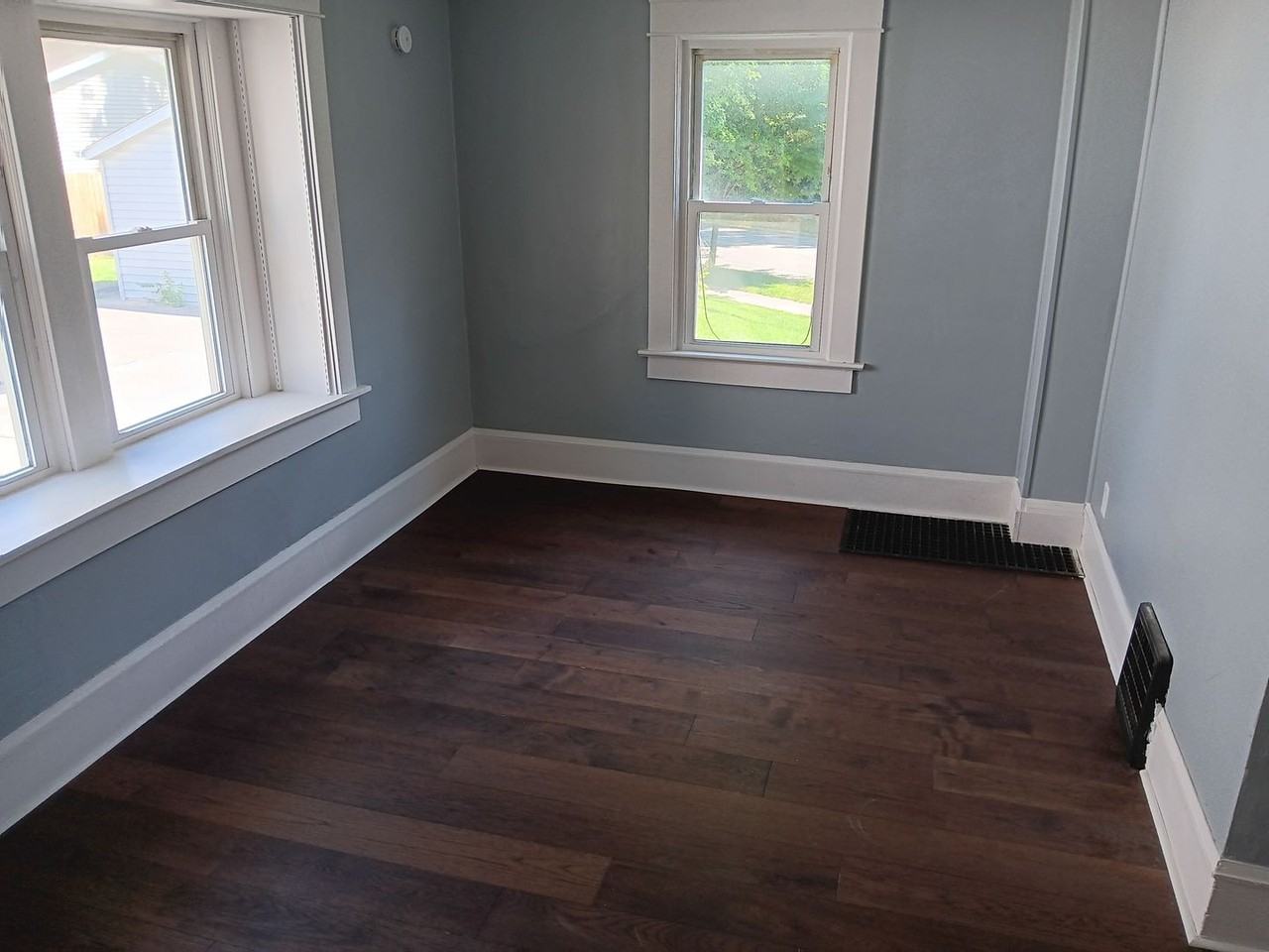 2277 5th St Sw - Photo 4 of 11
